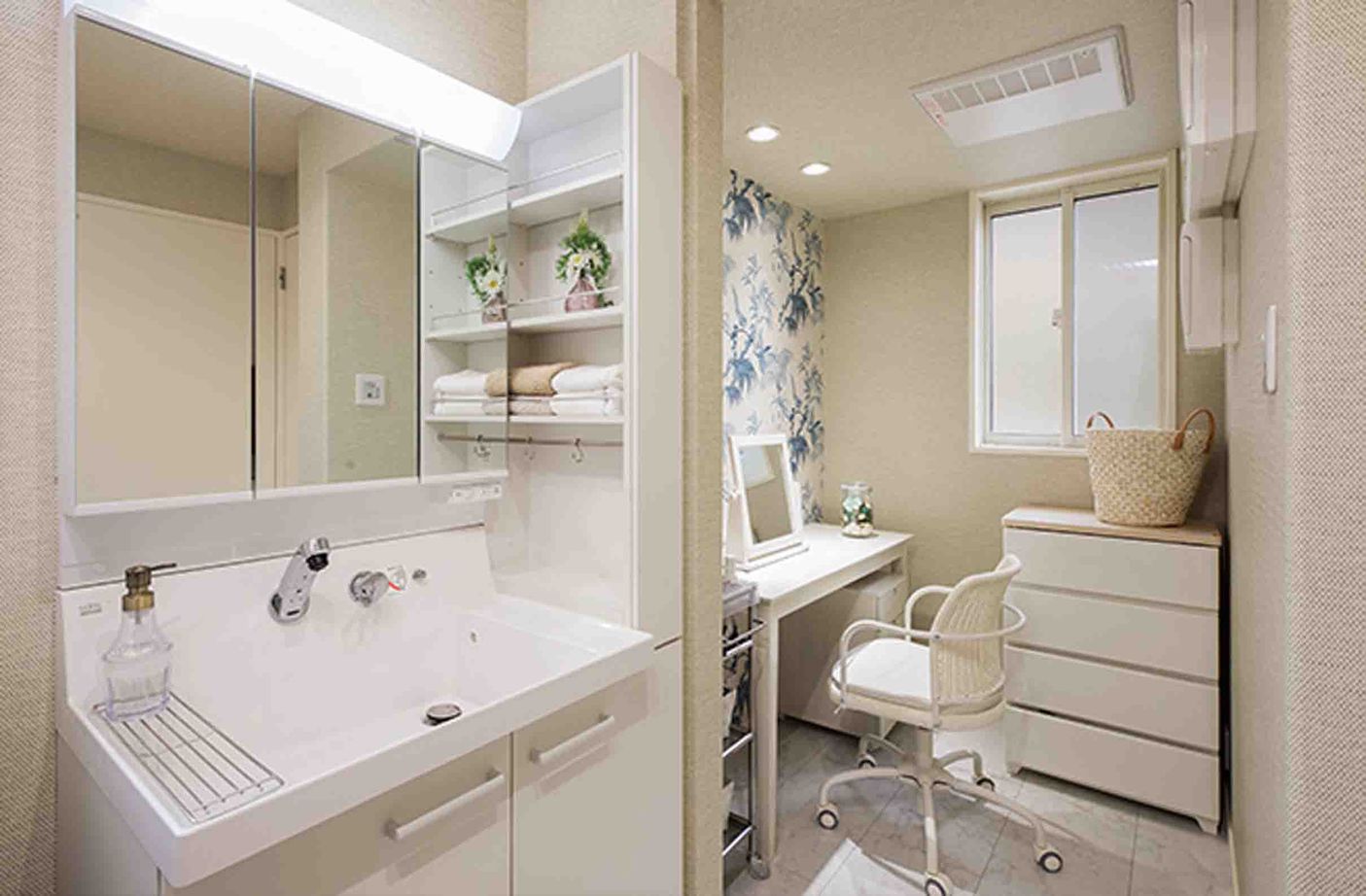 トヨタホーム 広々としたLDKを中心に暮らしを楽しむ、アメリカンテイストの平屋の建築実例画像4