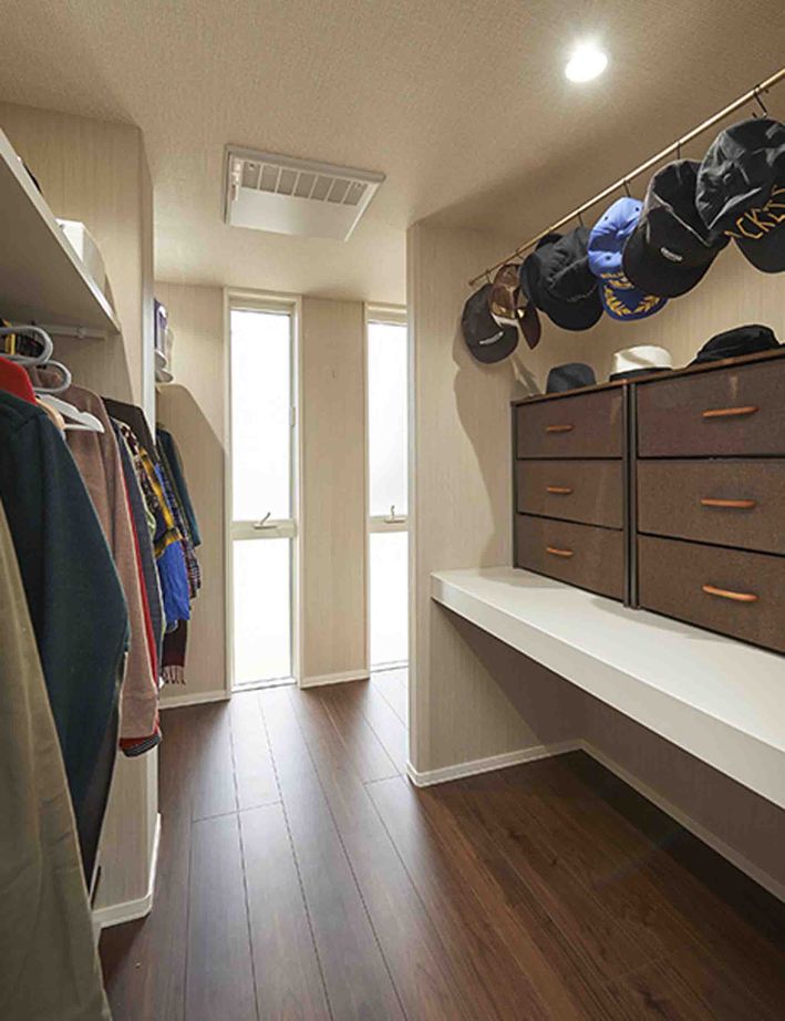 トヨタホーム 広々としたLDKを中心に暮らしを楽しむ、アメリカンテイストの平屋の建築実例画像9