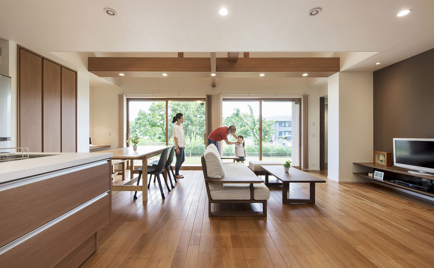 Suumo 家事移動が少ない平屋建て 開放的なリビング ダイニングは極上の癒し空間 トヨタホーム の建築実例詳細 注文住宅
