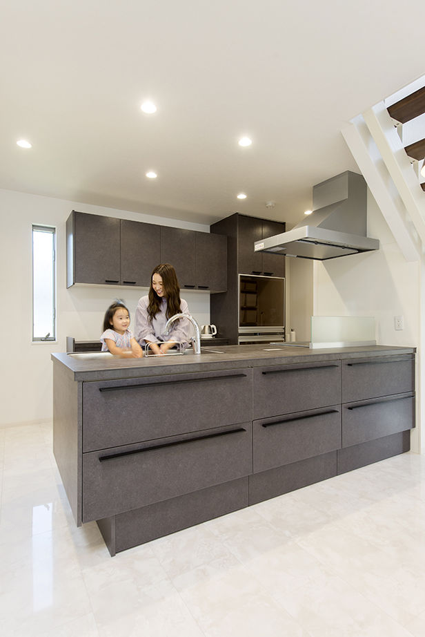 トヨタホーム 【45坪以下/収納充/間取り図あり】実家事室や趣味のスペースも。快適・家事ラクな住まいの建築実例画像3