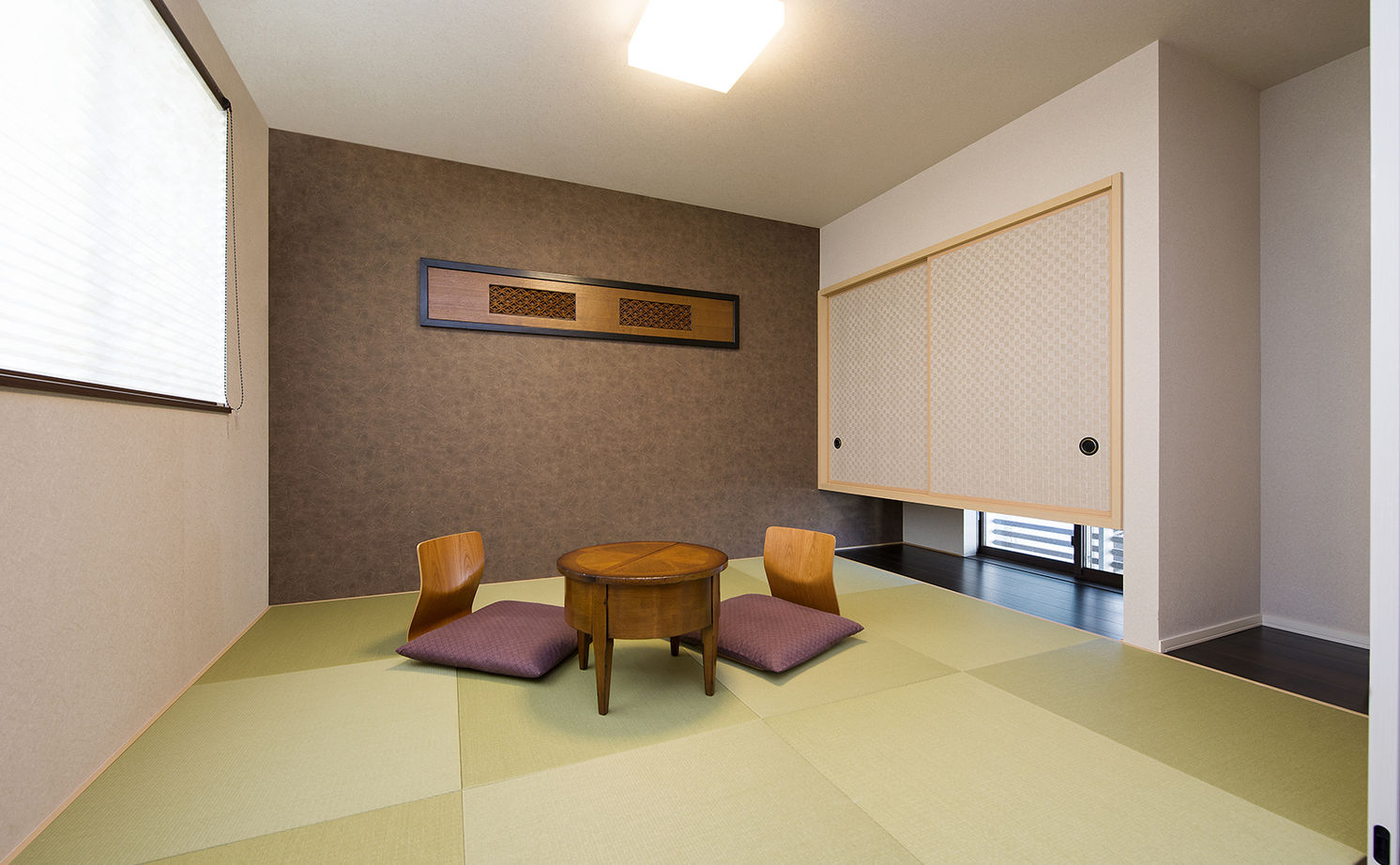 トヨタホーム 【65坪以下/屋上/大開口】明るさと開放感を重視の広々LDKを2階に。家族5人がゆったり暮らせる都市の3階建ての建築実例画像5