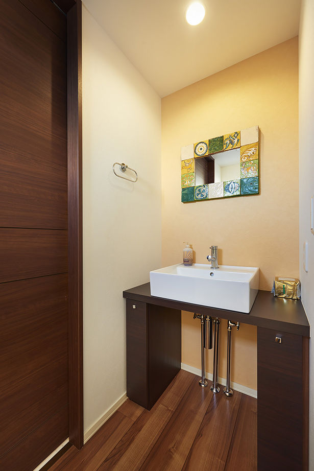 トヨタホーム 【65坪以下/屋上/大開口】明るさと開放感を重視の広々LDKを2階に。家族5人がゆったり暮らせる都市の3階建ての建築実例画像14