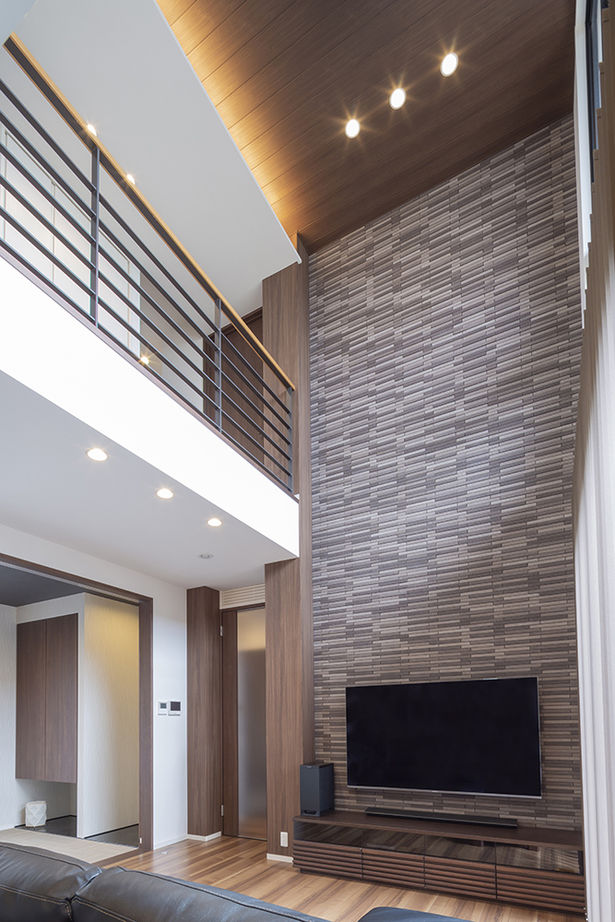 トヨタホーム 【50坪以下/間取り図あり/全館空調】洗練デザインと動線美。吹抜け空間を全館空調で快適にの建築実例画像3