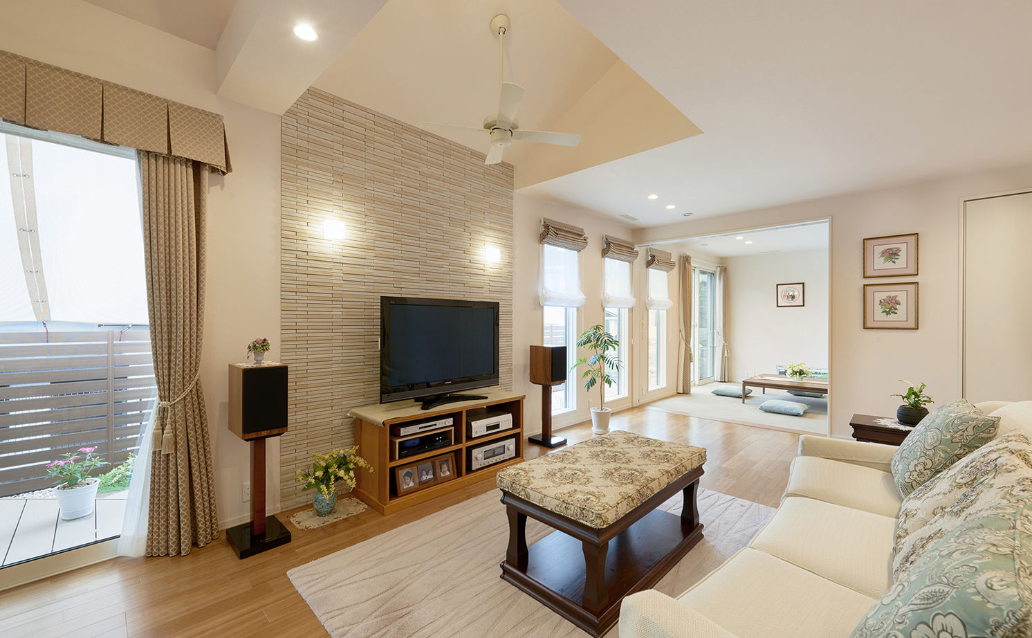 トヨタホーム 【40坪以下/平屋/大開口/太陽光発電】アメリカで暮らした、開放的で全館空調のある平屋の快適さを再現の建築実例画像4