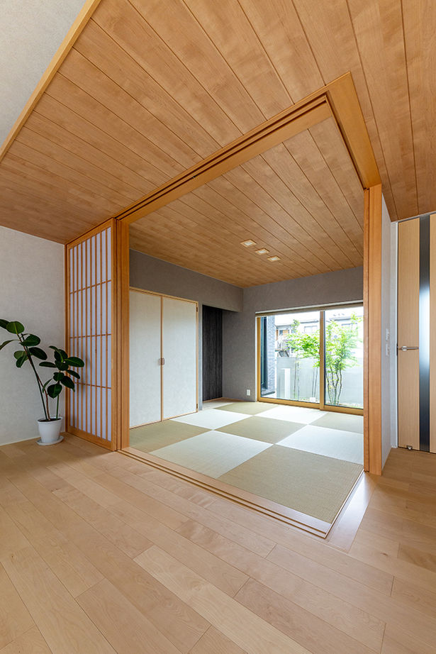 トヨタホーム 【45坪以下/間取り図あり/家事ラク】大切な人たちとの時間を大切にする、木の香りに満ちた“和”の住まいの建築実例画像2