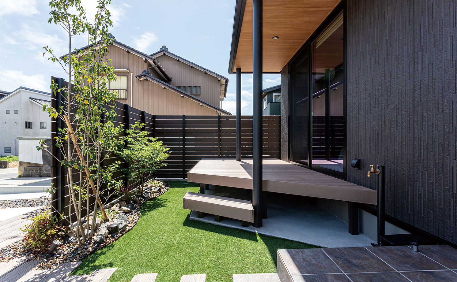 トヨタホーム 【40坪以下/オープンLDK/吹抜け】家族一緒の時間を大切にする、オープンでおしゃれな土間玄関がある住まいの建築実例画像8