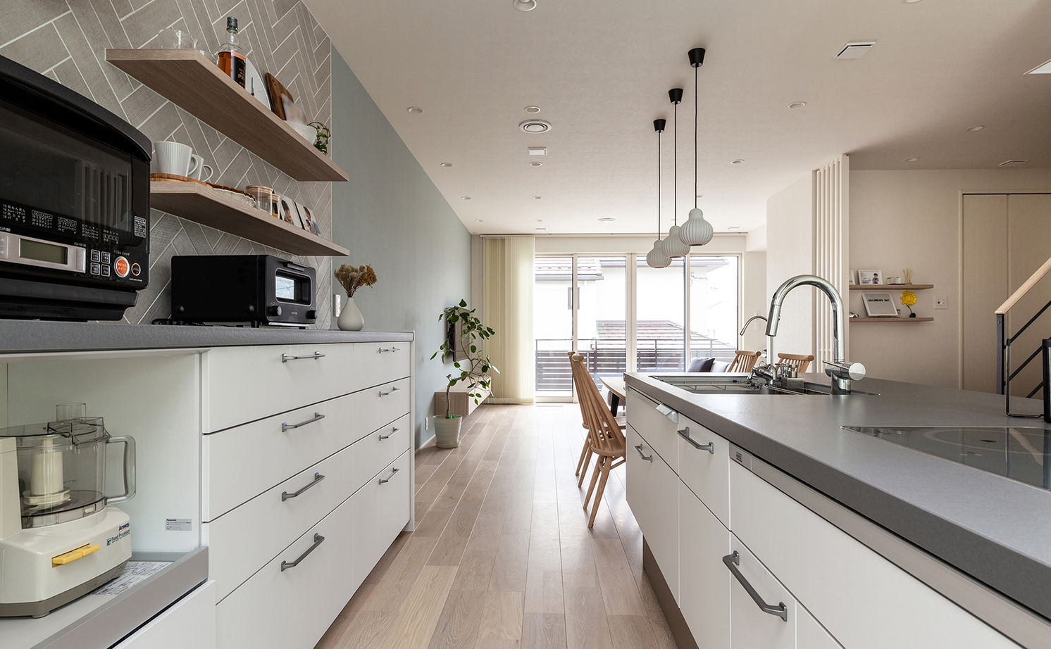 トヨタホーム 【40坪以下/太陽光発電/全館空調】風と光が爽やかに通り抜ける、居心地のいい北欧デザインの住まいの建築実例画像3