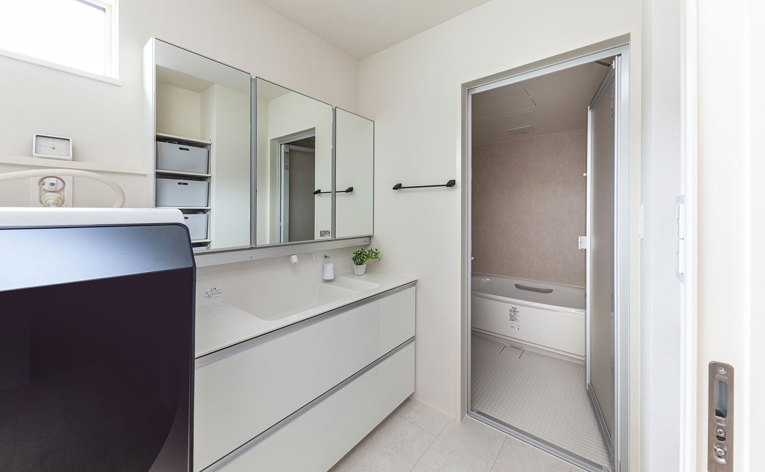 トヨタホーム 【40坪以下/太陽光発電/全館空調】風と光が爽やかに通り抜ける、居心地のいい北欧デザインの住まいの建築実例画像8