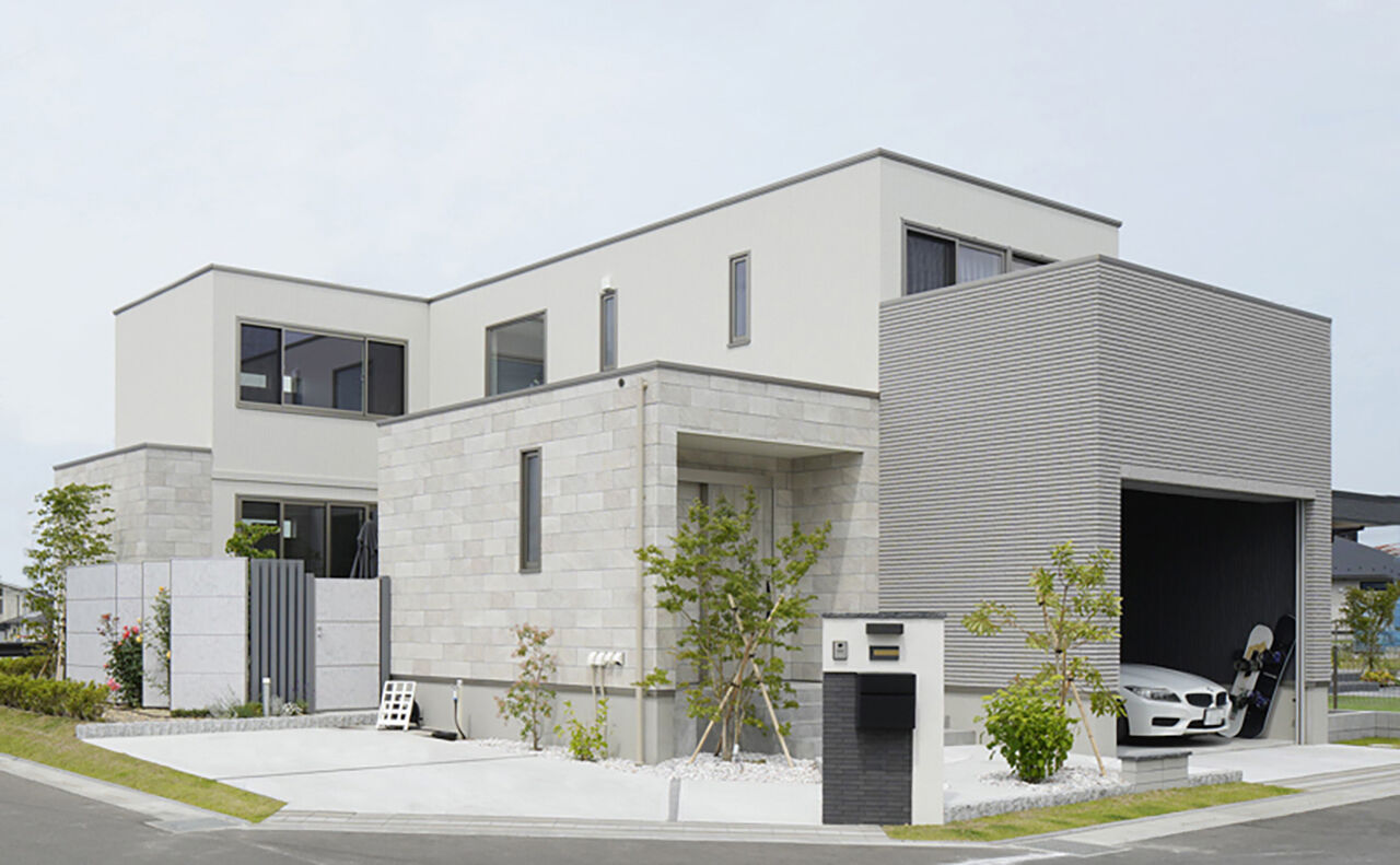 トヨタホーム 大切な家族と車を守る、中庭とインナーガレージのある住まいの建築実例画像10