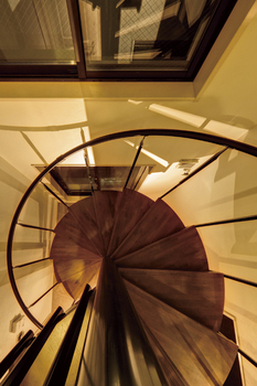 RC design 【4000万円台/間取り図有/３階建て/多世帯/賃貸併用住宅】多彩な照明が魅せるホテルライクなモダンハウスの建築実例画像6