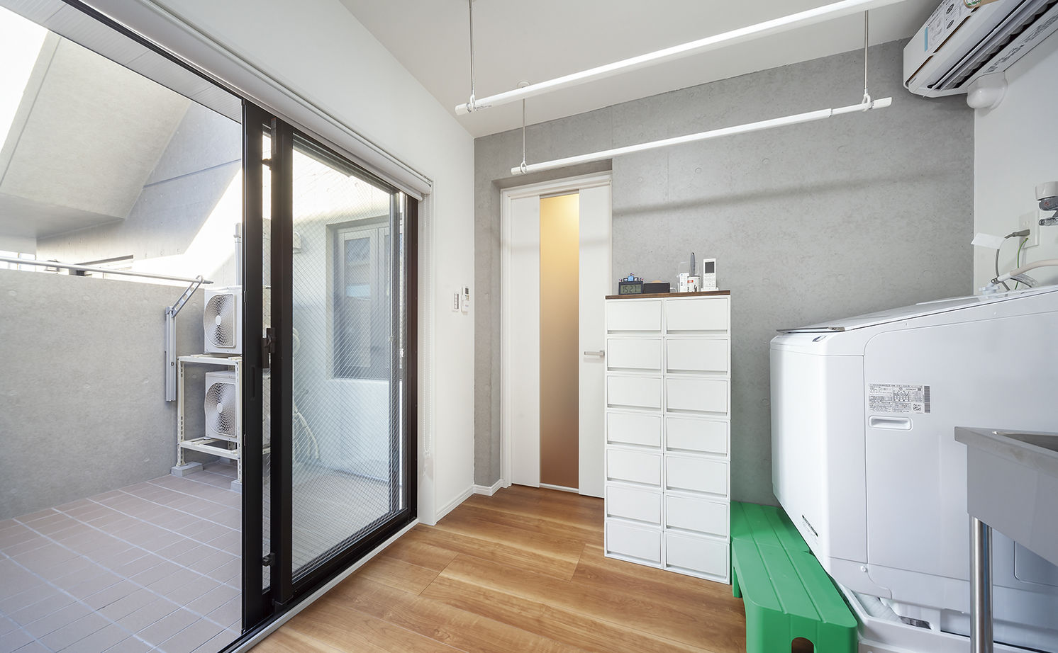 RC design 【間取り図有/３階建て/ガレージ】3階だからできる眺望のいいリビングと防音遮音で実現する趣味の暮らしの建築実例画像10