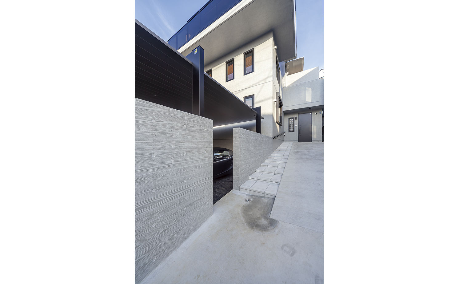 RC design 【間取り図有/３階建て/ガレージ】3階だからできる眺望のいいリビングと防音遮音で実現する趣味の暮らしの建築実例画像13