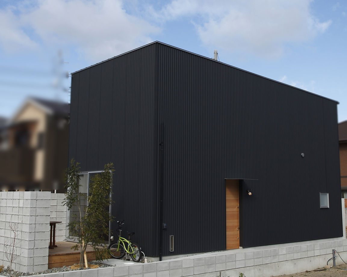 D'S STYLE（ディーズスタイル） 【1000万円台】格好いい外観と、明るく開放的な室内。建築家の考えたこだわりのシンプルハウスの建築実例画像2