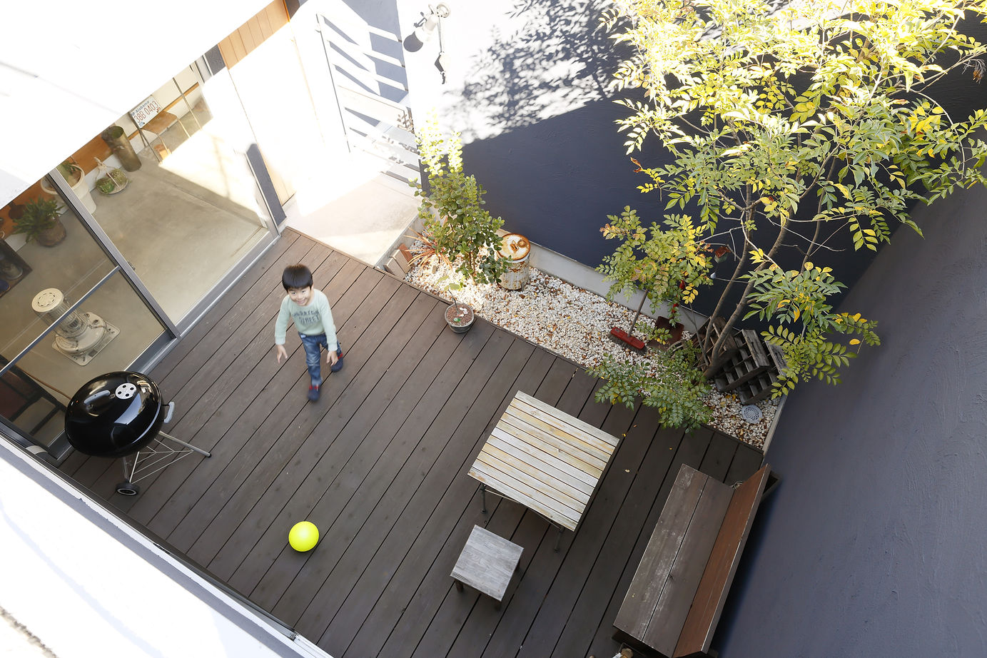 D'S STYLE（ディーズスタイル） 【1500万円台】外からの視線を気にしないプライベートな中庭の快適空間は、遊び心満載のお家＜間取り有＞の建築実例画像10