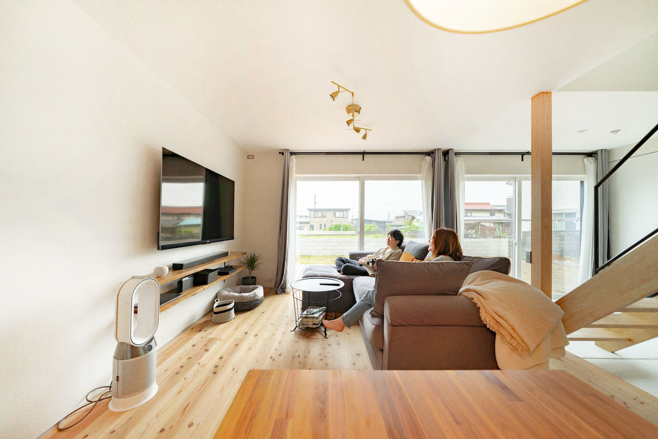 D'S STYLE（ディーズスタイル） テラスに面した吹き抜けの土間＆趣味を楽しむ離れが魅力。アーバンインダストリアルがテーマの開放的な家の建築実例画像3