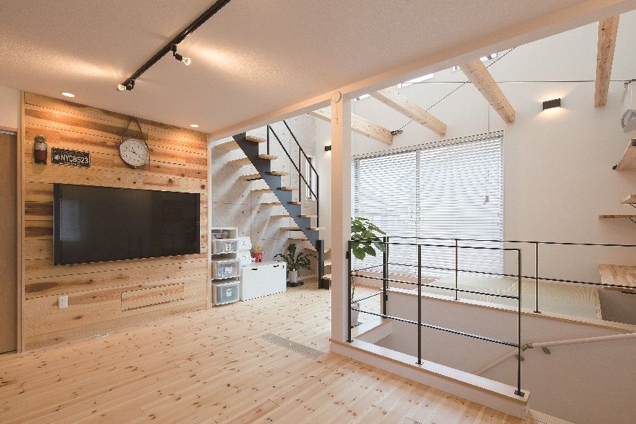 一級建築士事務所　フォルム 【1900万円/家事動線/自然素材】吹き抜け＆小上がり畳の開放感。スッキリ片付く工夫満載のおうちの建築実例画像5