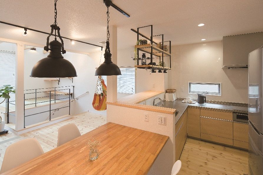 一級建築士事務所　フォルム 【1900万円/家事動線/自然素材】吹き抜け＆小上がり畳の開放感。スッキリ片付く工夫満載のおうちの建築実例画像6