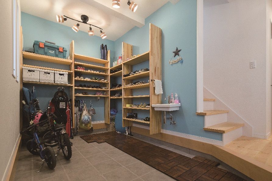 一級建築士事務所　フォルム 【1900万円/家事動線/自然素材】吹き抜け＆小上がり畳の開放感。スッキリ片付く工夫満載のおうちの建築実例画像7