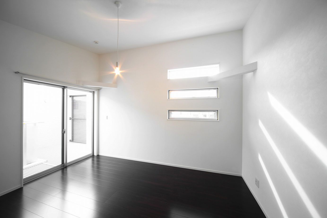 エステート白馬 【1000万円台|20坪台】狭小地でも明るく、開放的に過ごす。たっぷり収納や家事ラクの動線も魅力的な住まいの建築実例画像6