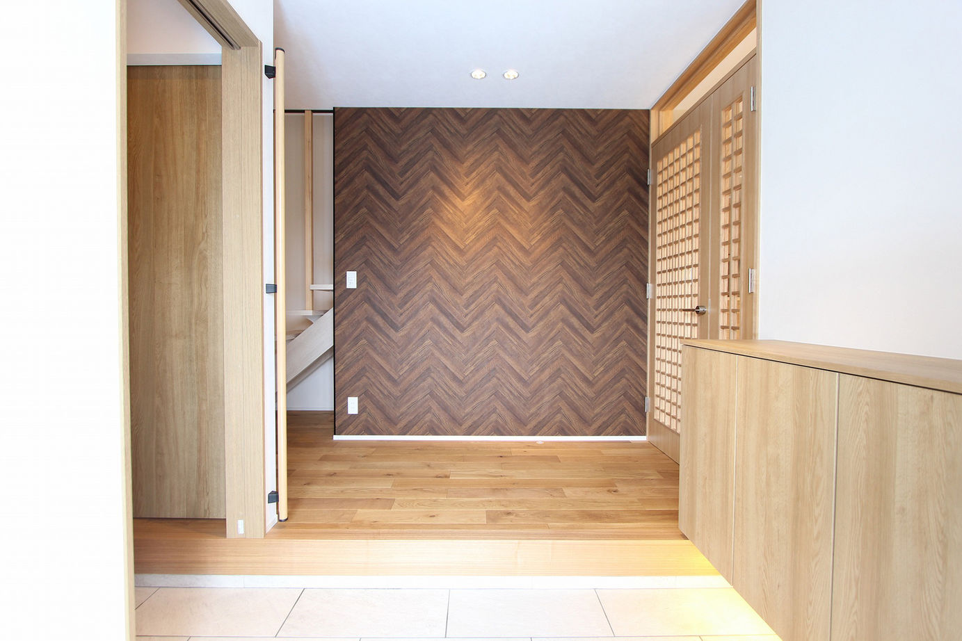 エステート白馬 【1000万円台|50坪台|三世帯住宅】大きな開口から庭を楽しむ。木の香り、質感、温もりを楽しむ心地よい家の建築実例画像7