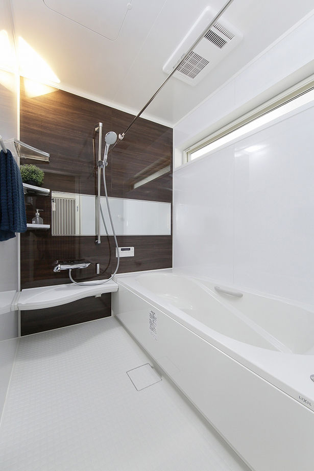 エステート白馬 【2000万円台|30坪台】吹き抜けを通して家族が繋がる。開放感いっぱいの空間で子育てを楽しむ住まいの建築実例画像10