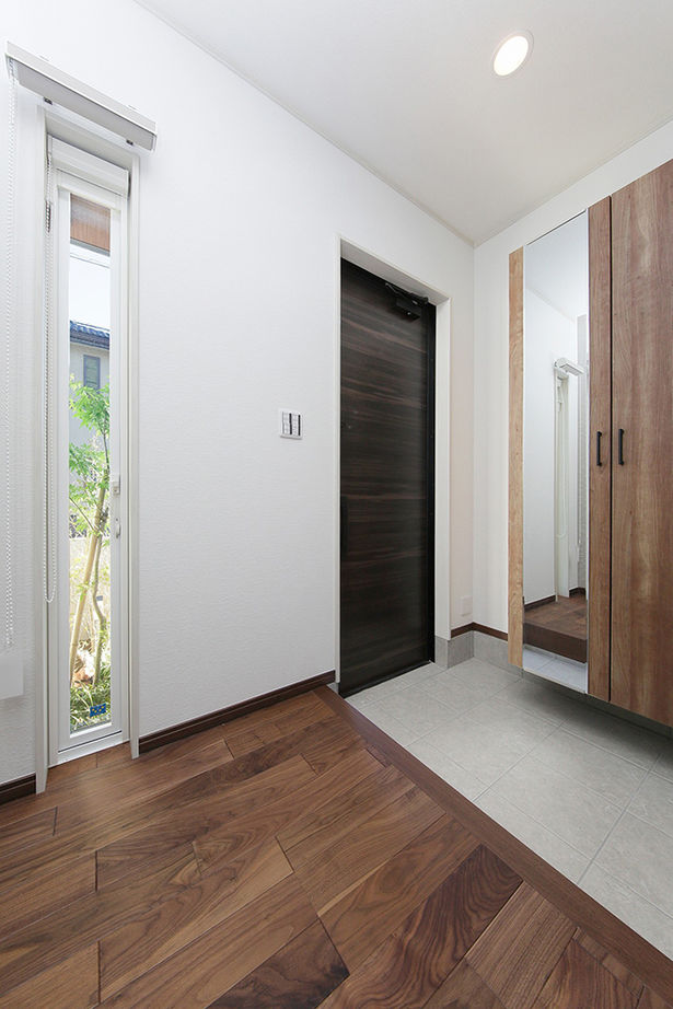 エステート白馬 【2000万円台|30坪台】吹き抜けを通して家族が繋がる。開放感いっぱいの空間で子育てを楽しむ住まいの建築実例画像11