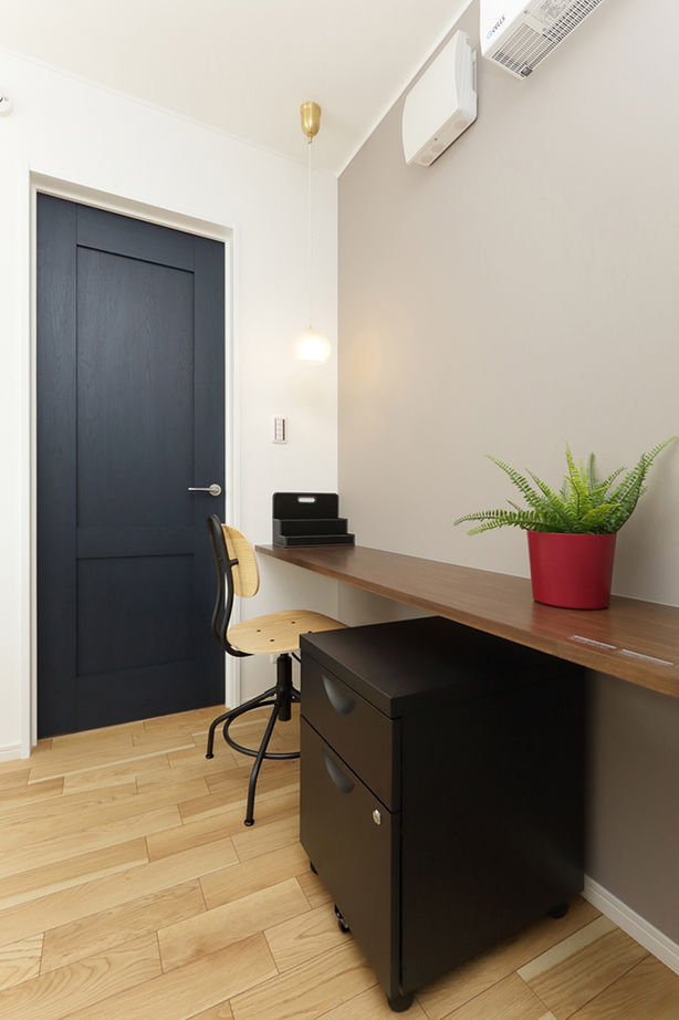 エステート白馬 【2000万円台|30坪台|ZEH】フルオープンキッチンで家族の会話も弾む。家事ラクの間取りが嬉しいエコハウスの建築実例画像5