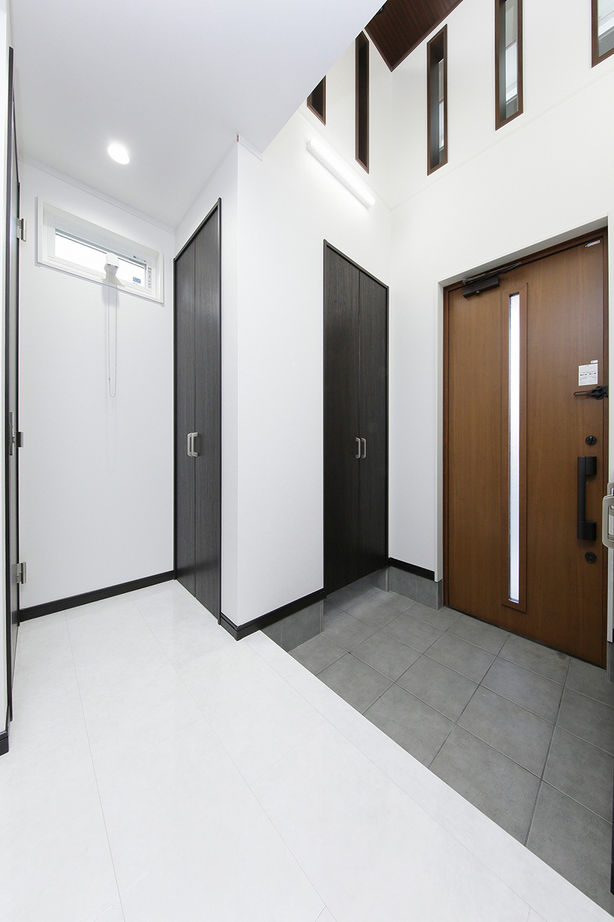 エステート白馬 【1000万円台|30坪台|インナーバルコニー】2つの吹き抜けを設け、開放感を思い切り楽しむシンプルな住まいの建築実例画像5