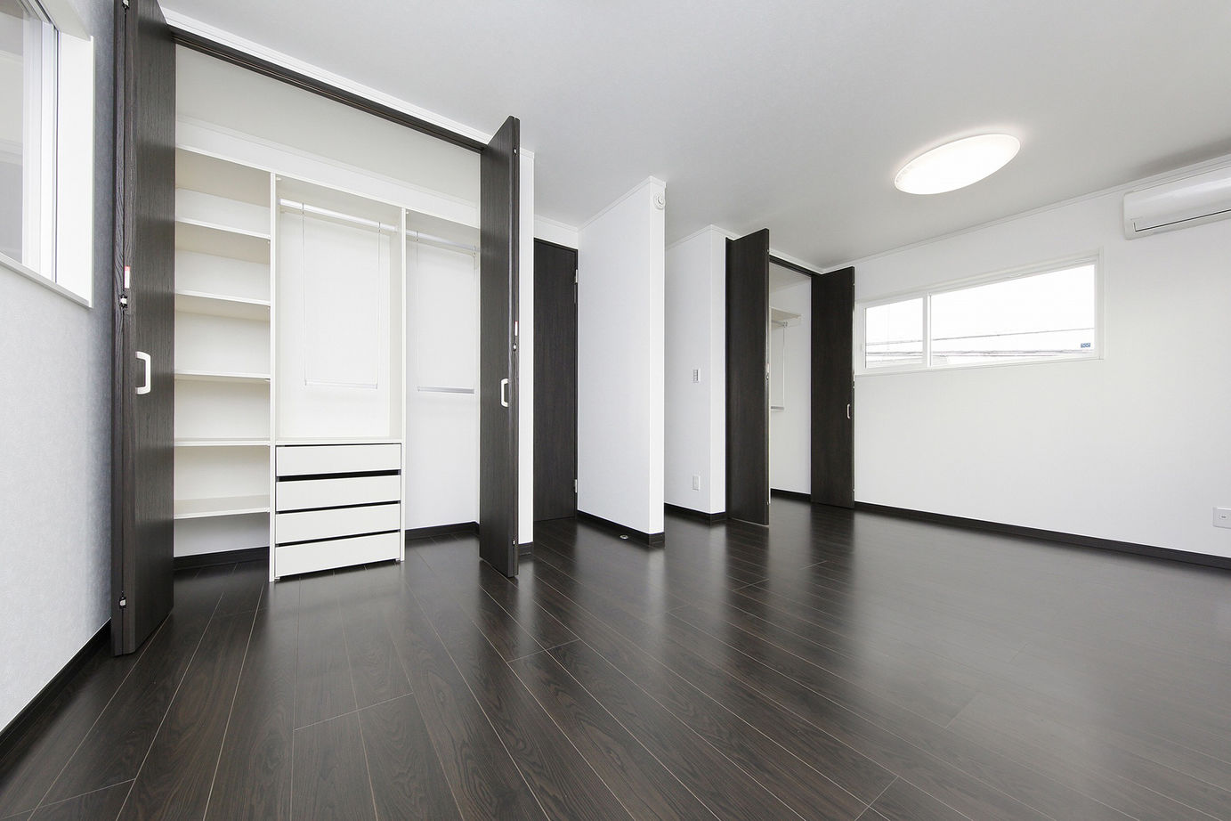 エステート白馬 【1000万円台|30坪台|インナーバルコニー】2つの吹き抜けを設け、開放感を思い切り楽しむシンプルな住まいの建築実例画像10