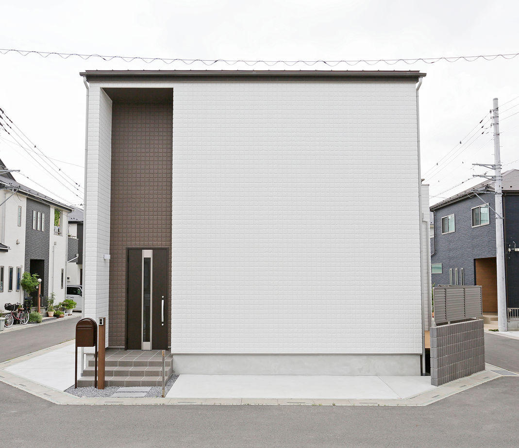 エステート白馬 【1000万円台|20坪台|吹き抜け】高気密･高断熱で毎日快適。セカンドリビングで趣味を楽しみ自由に過ごす家の建築実例画像2