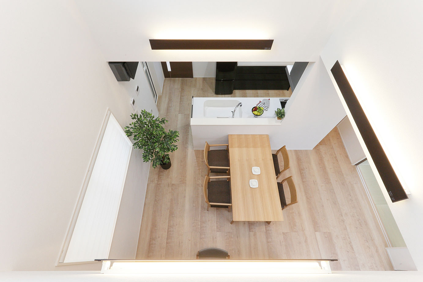 エステート白馬 【2000万円台|30坪台|吹き抜け】空間を緩やかに繋げ、どこにいても家族の気配を感じる、陽光差し込む家の建築実例画像8