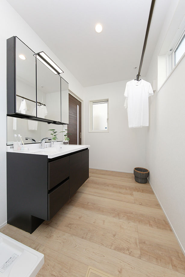 エステート白馬 【2000万円台|30坪台|吹き抜け】空間を緩やかに繋げ、どこにいても家族の気配を感じる、陽光差し込む家の建築実例画像10