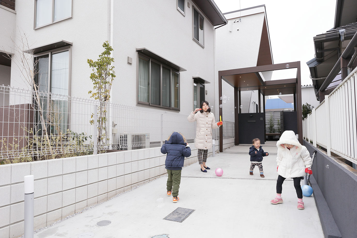 エステート白馬 【2000万円台|30坪台|吹き抜け】空間を緩やかに繋げ、どこにいても家族の気配を感じる、陽光差し込む家の建築実例画像14