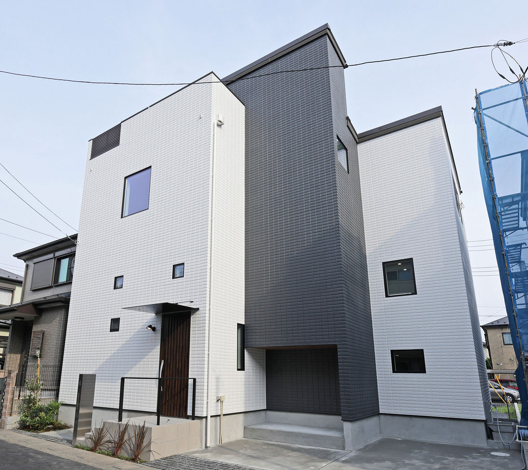 エステート白馬 【2500万円／収納充実／屋上／間取図】「+（プラス）ストレージ」や大容量のロフト、開放的な屋上のある家の建築実例画像3