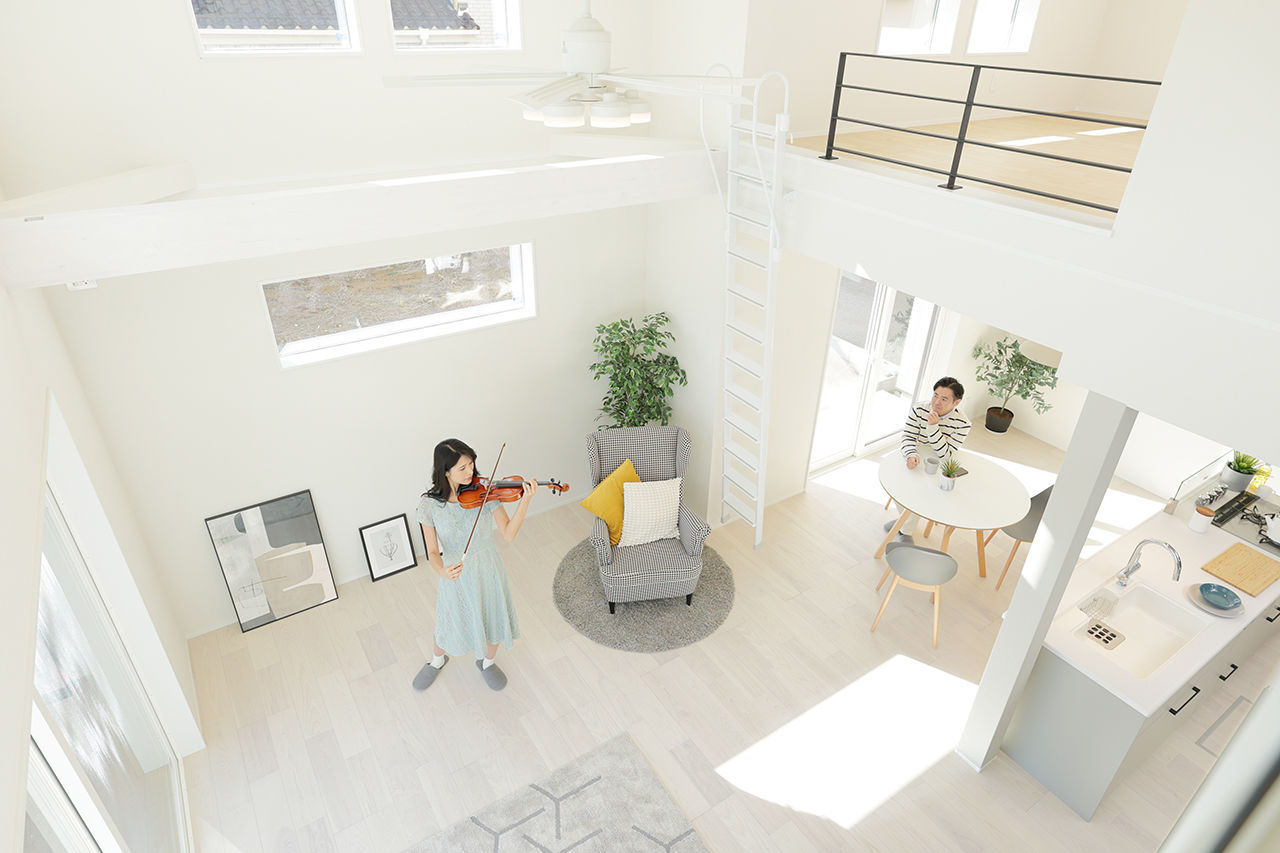 エステート白馬 【3000万円台／延床36.4坪／収納充実／屋上】子どもと楽しく暮らす。シンプルお洒落なカフェスタイルの家の建築実例画像2