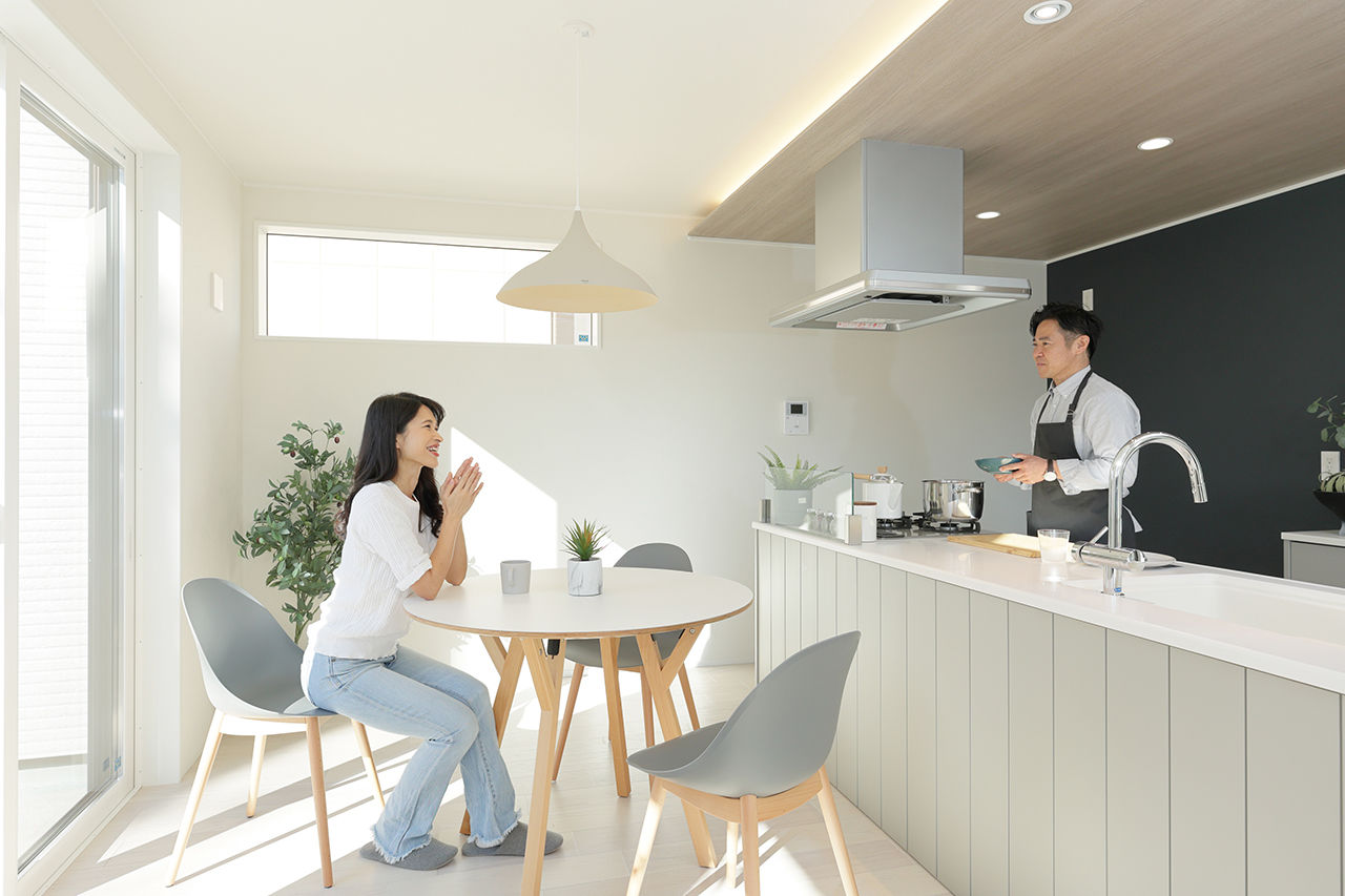 エステート白馬 【3000万円台／延床36.4坪／収納充実／屋上】子どもと楽しく暮らす。シンプルお洒落なカフェスタイルの家の建築実例画像4