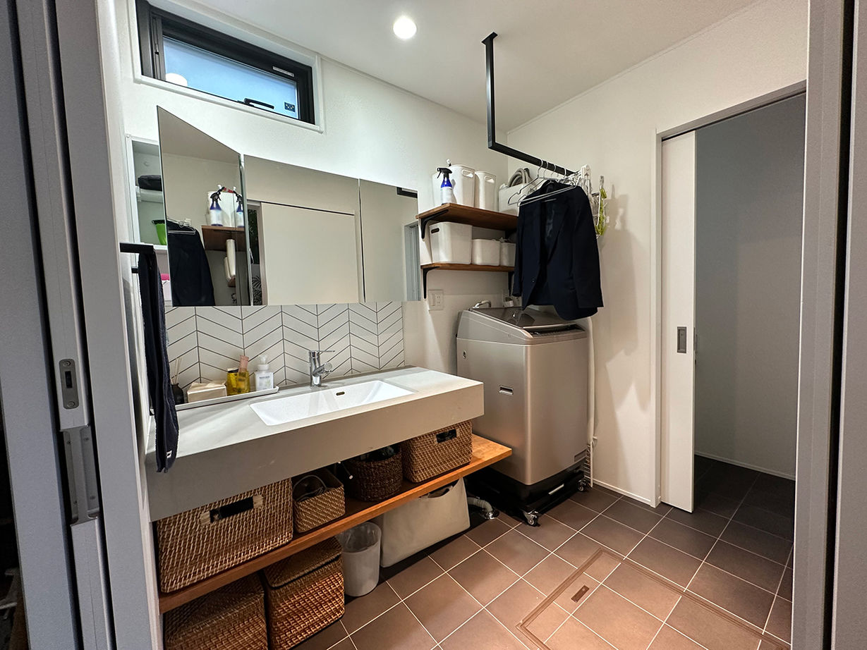 エステート白馬 【2000万円台|30坪台|都市の家】空間を効果的に使う3層構造。テラスと吹抜け、3つの子ども部屋、小屋裏収納の建築実例画像8