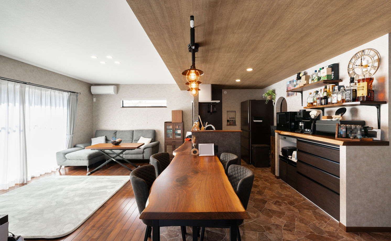 天然木の家　HODAKA 一級建築士事務所 【京都府・天然木・2000万円台】天然木を使った家づくり。手触りに愛着が深まる天然木と共にある楽しみの建築実例画像2