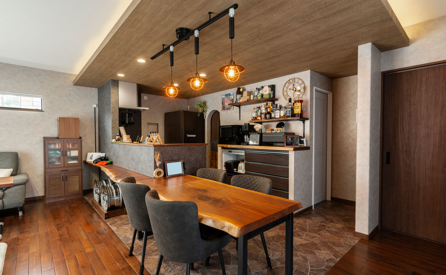 天然木の家　HODAKA 一級建築士事務所 【京都府・天然木・2000万円台】天然木を使った家づくり。手触りに愛着が深まる天然木と共にある楽しみの建築実例画像4