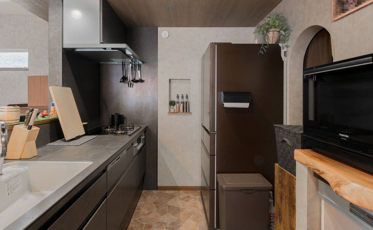 天然木の家　HODAKA 一級建築士事務所 【京都府・天然木・2000万円台】天然木を使った家づくり。手触りに愛着が深まる天然木と共にある楽しみの建築実例画像8