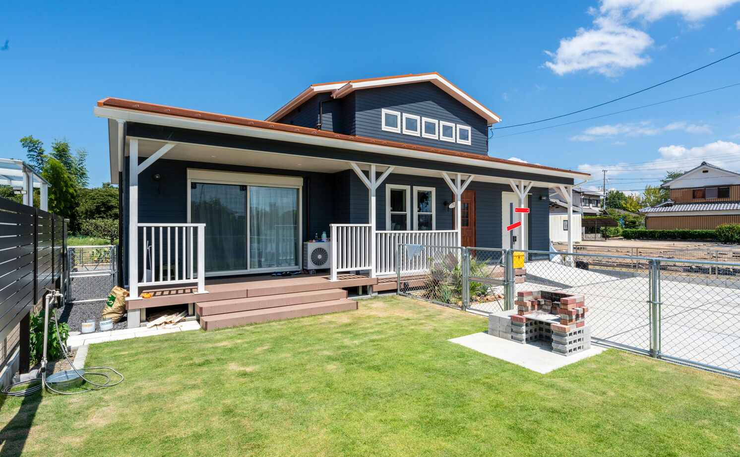 天然木の家　HODAKA 一級建築士事務所 【滋賀県・サイディング・3000万円台】ライフスタイルを天然木や動線で綿密に組み立てたサーファーズハウスの建築実例画像2