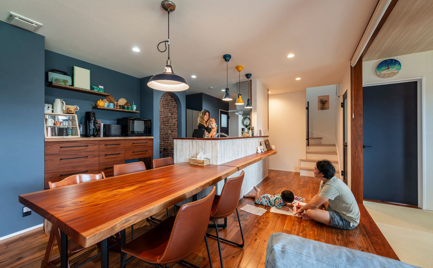 天然木の家　HODAKA 一級建築士事務所 【滋賀県・サイディング・3000万円台】ライフスタイルを天然木や動線で綿密に組み立てたサーファーズハウスの建築実例画像3