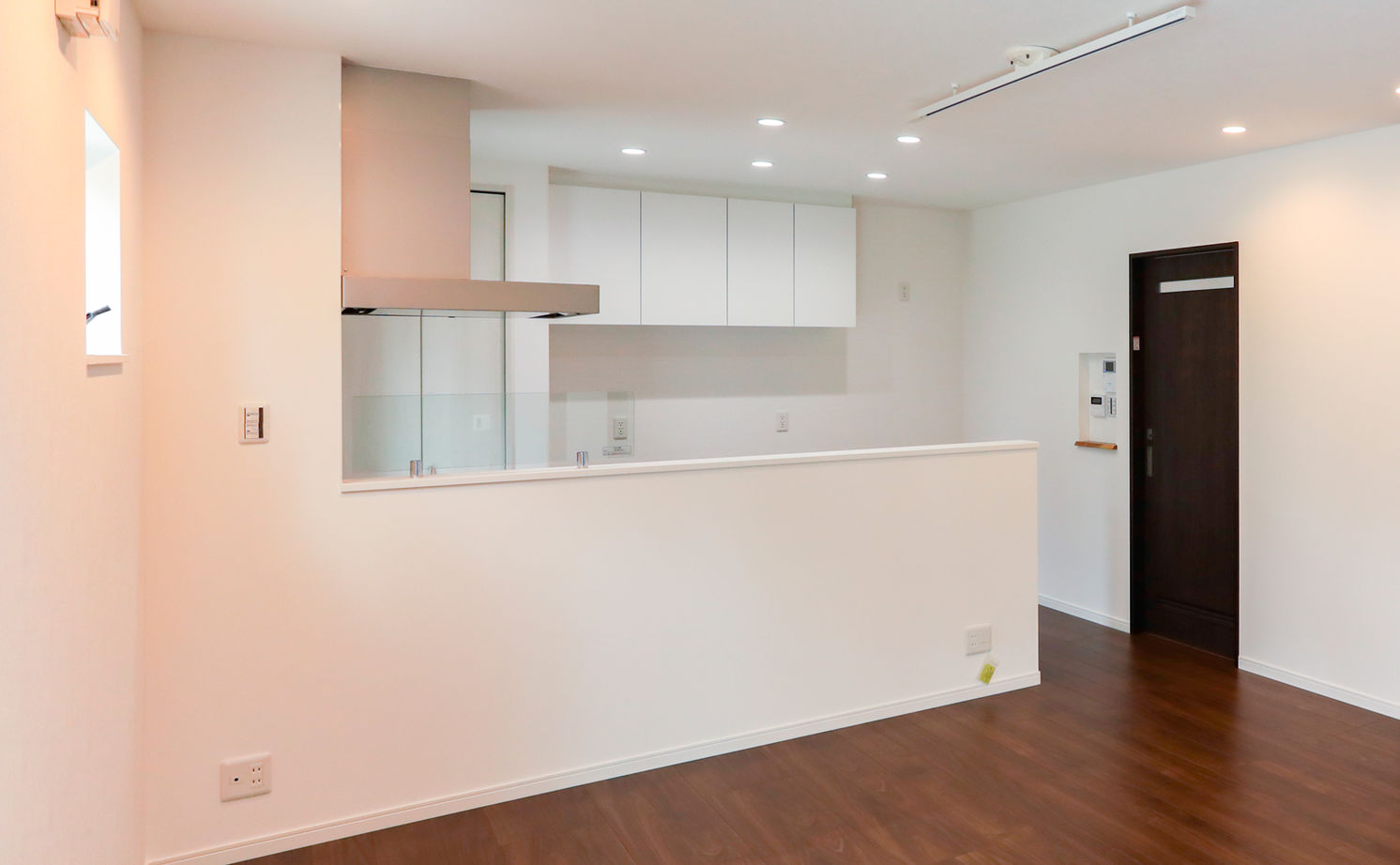 天然木の家　HODAKA 一級建築士事務所 【リビング階段/造作家具/収納充実/滋賀県】スーモカウンターに紹介され、丁寧な説明の担当営業と意気投合の建築実例画像7