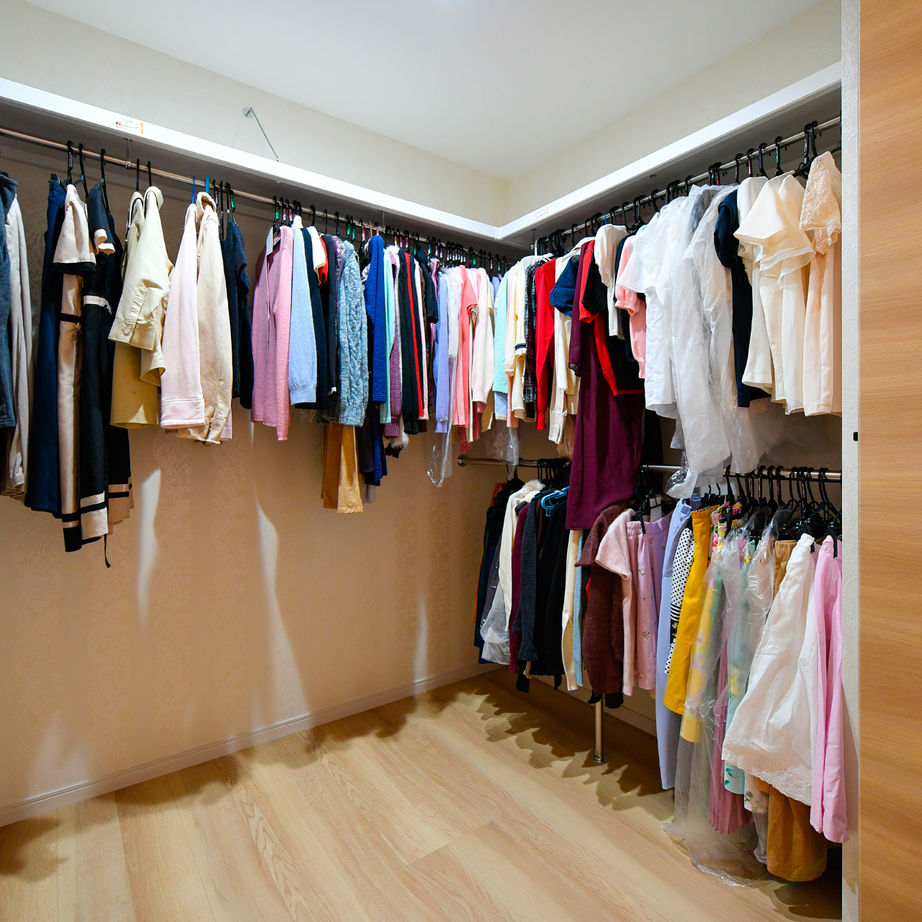 天然木の家　HODAKA 一級建築士事務所 【滋賀/平屋/間取り/家事動線/建替え】目が届く遊び場になればと、変化に富むスキップフロアを採用した平屋の建築実例画像9