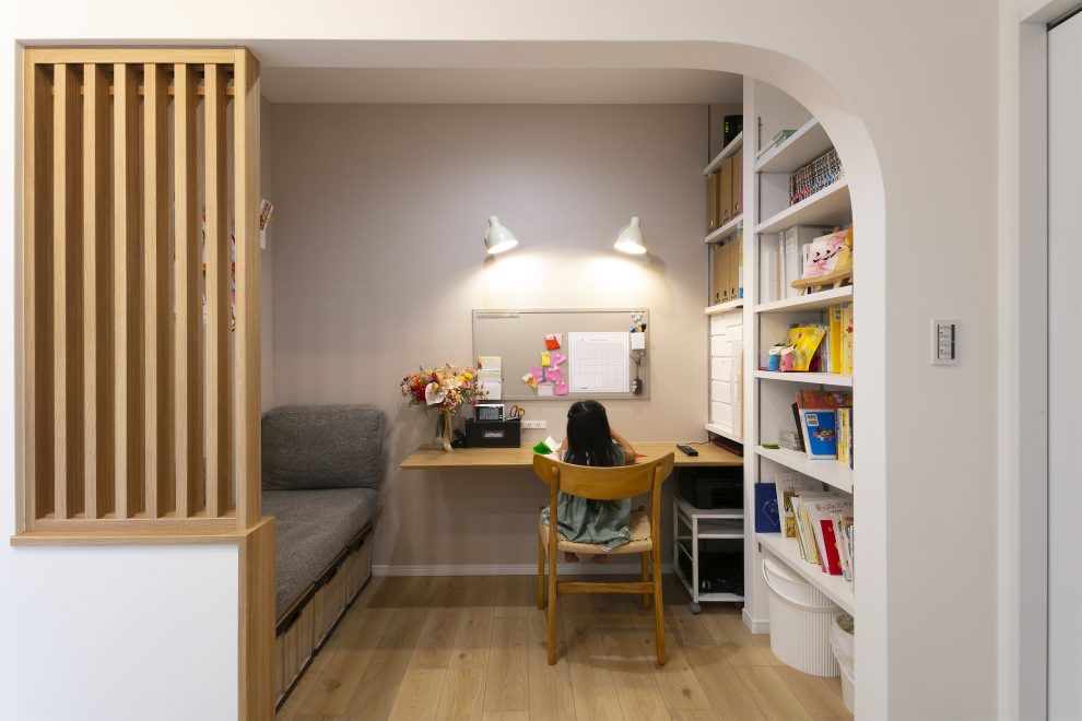 NEOデザインホーム 【平屋/書斎】景色をインテリアに取り込んだ、ピクチャーウィンドウのある平屋の建築実例画像6