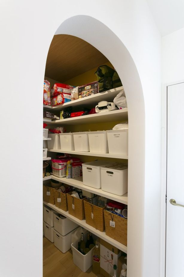 NEOデザインホーム 【平屋/書斎】景色をインテリアに取り込んだ、ピクチャーウィンドウのある平屋の建築実例画像10