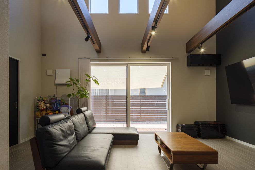 NEOデザインホーム 【ビルトインガレージ/収納充実】秀逸の暮らし動線 子育てに優しいガレージハウスの建築実例画像4