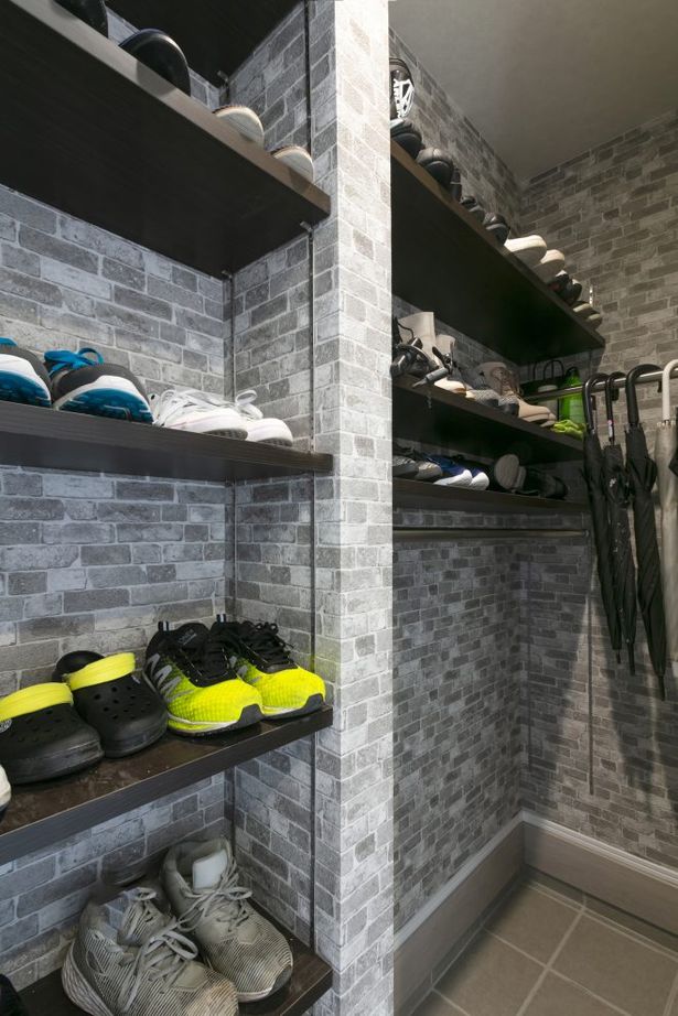 NEOデザインホーム 【バイクガレージ/収納充実】シンプルな中に個性が光る、バイクガレージのある家の建築実例画像9