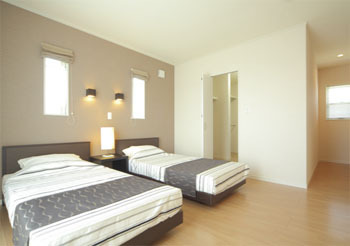 岡本住建 【2000万円台/40坪/耐震住宅工法テクノストラクチャー】太陽光で家計にやさしく採光、通風、収納たっぷりの建築実例画像5