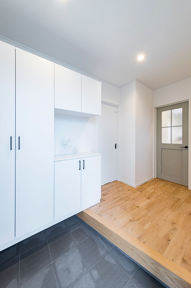 岡本住建 【2000万円台/3LDK/30坪台】子育て世代の家。土間＋大収納で子ども2人分の収納スペースを確保した間取りの建築実例画像6